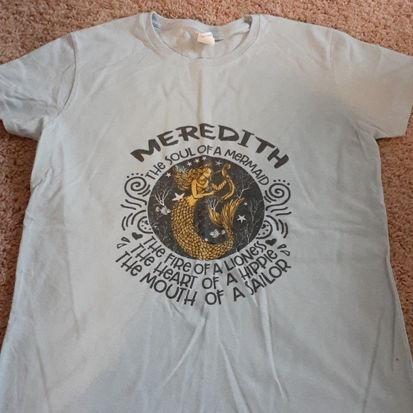 NWOT "Meredith" tshirt - Picture 1 of 1